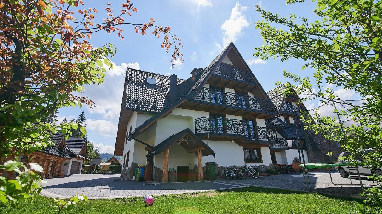 Lesny Dwor Bed & Breakfast Murzasichle Exterior photo
