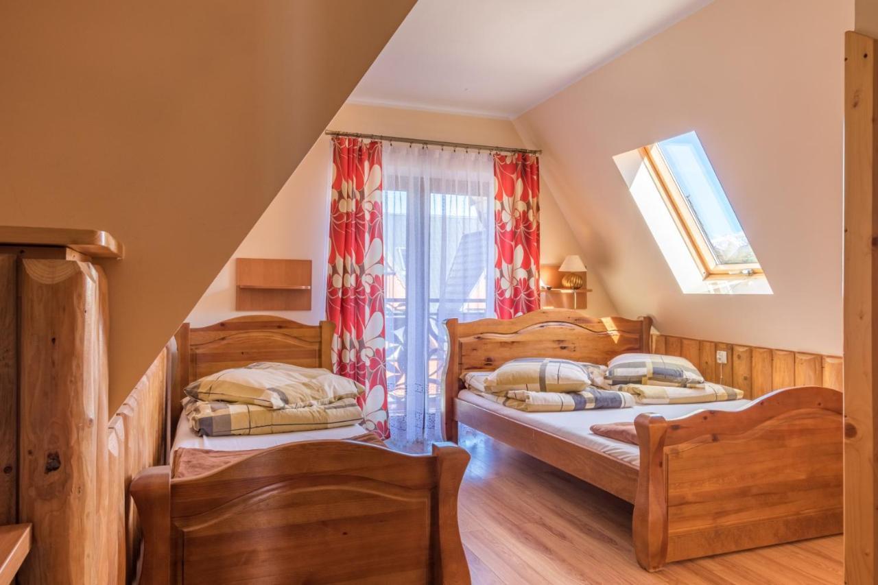 Lesny Dwor Bed & Breakfast Murzasichle Exterior photo