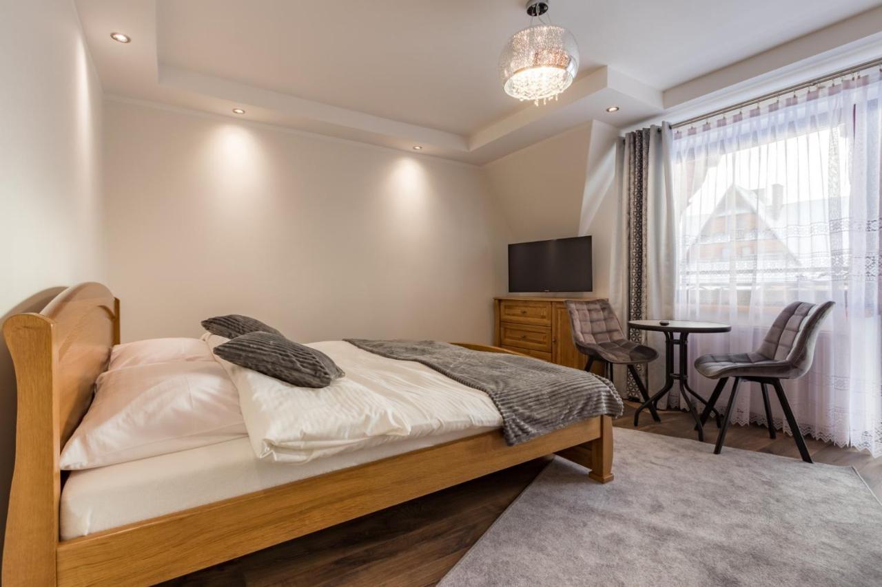 Lesny Dwor Bed & Breakfast Murzasichle Exterior photo