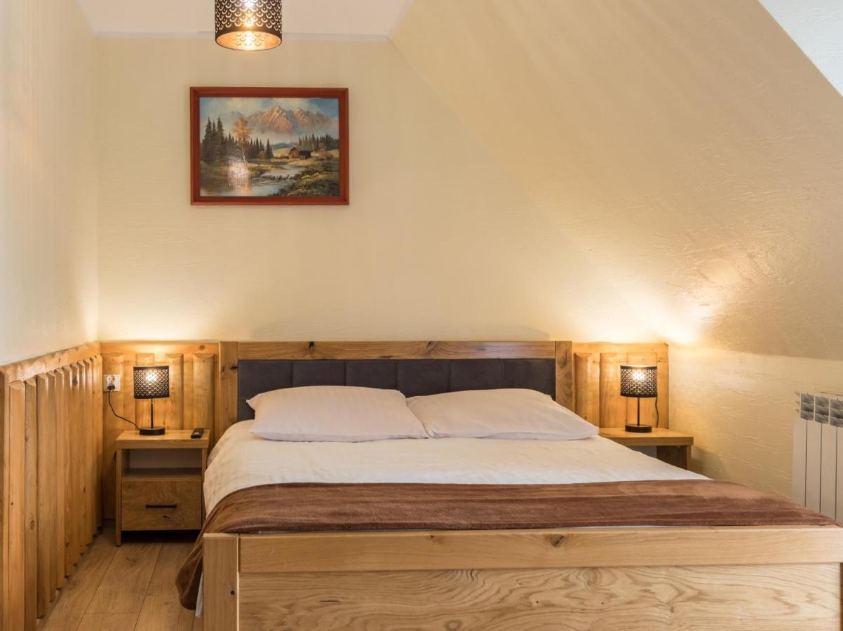 Lesny Dwor Bed & Breakfast Murzasichle Exterior photo
