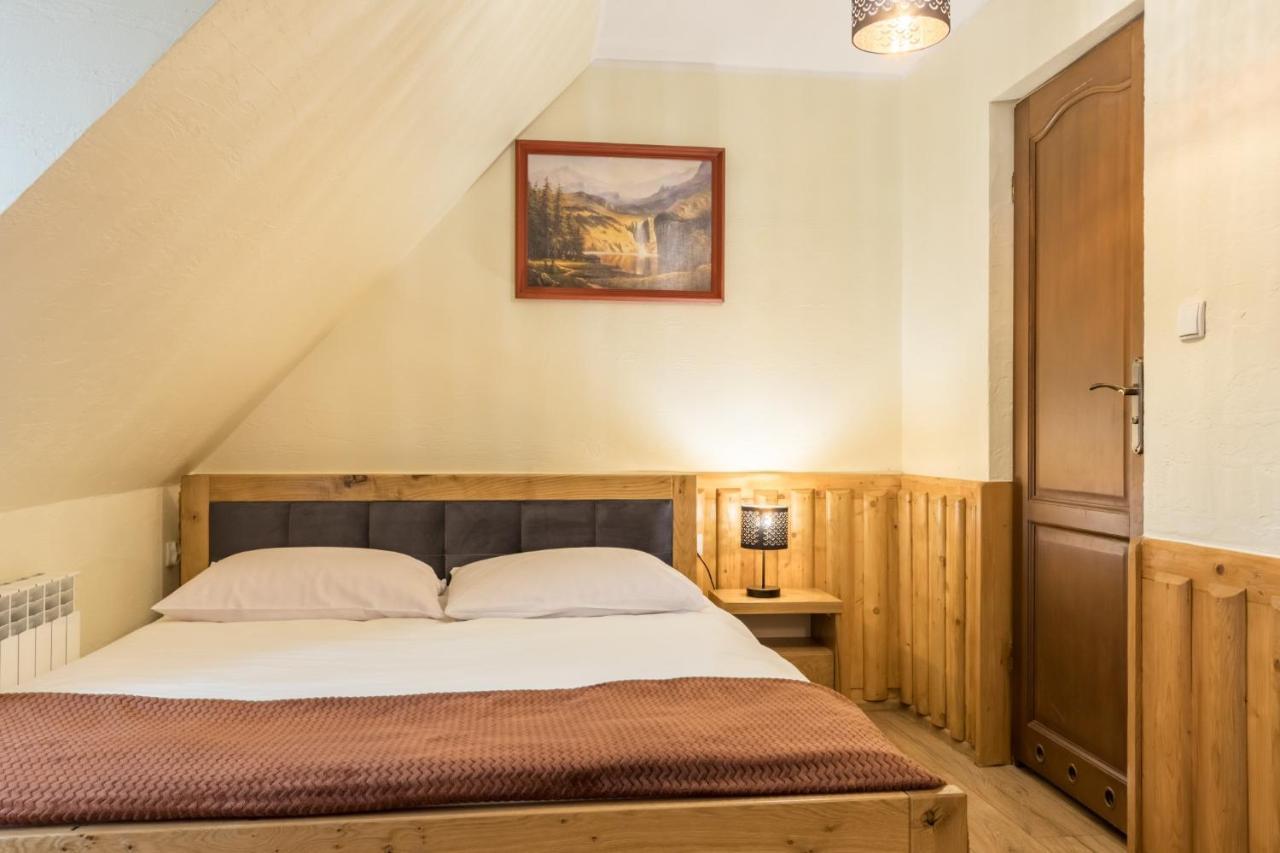 Lesny Dwor Bed & Breakfast Murzasichle Exterior photo
