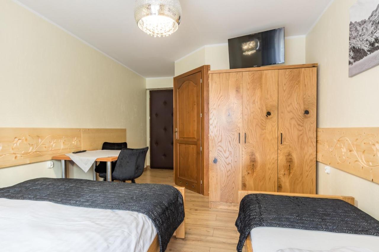 Lesny Dwor Bed & Breakfast Murzasichle Exterior photo